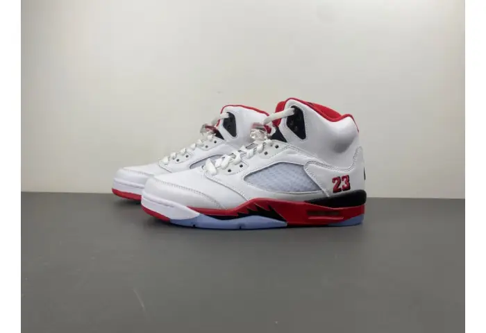 Air Jordan 5 