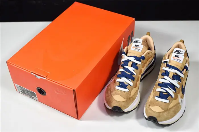sacai Nike VaporWaffle Sesame 