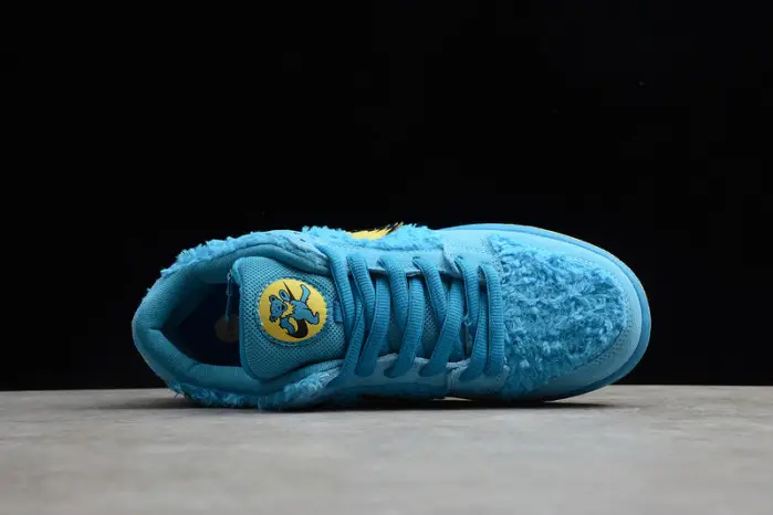 Grateful Dead x Nike SB Dunk Low "Blue 