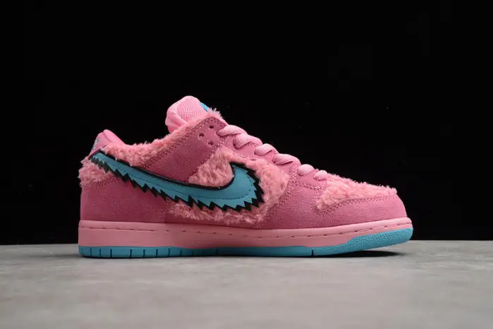 Grateful Dead x Nike SB Dunk Low "Pink 
