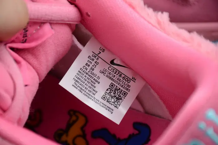Grateful Dead x Nike SB Dunk Low "Pink 