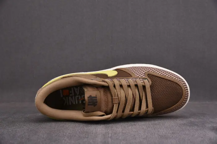 Undefeated x Dunk Low SP 
