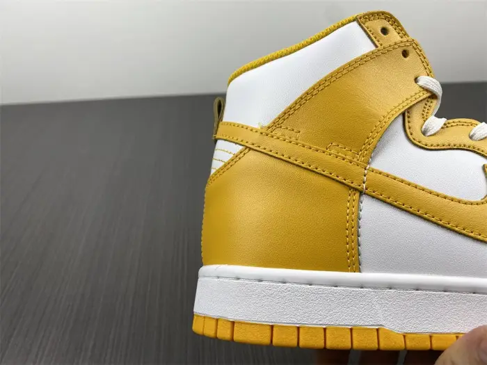 Nike Dunk High Dark Sulfur (W) 