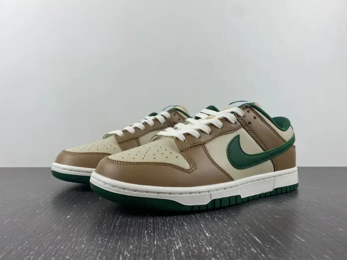 Nike DUNK LOW 'RATTAN CANYON GREEN' 