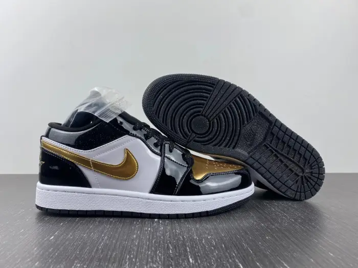 AIR JORDAN 1 LOW SE GS 'GOLD TOE' 