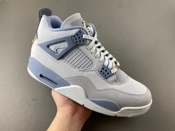 Air Jordan 4 UNC Tar Heels PE 