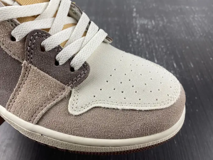 AIR JORDAN 1 LOW SE CRAFT 'INSIDE OUT - TAUPE HAZE' 