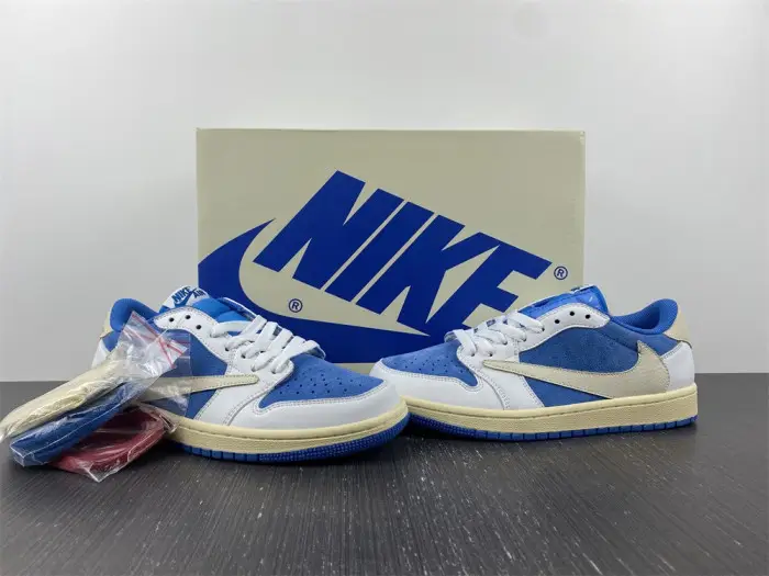 Air Jordan 1 Low 