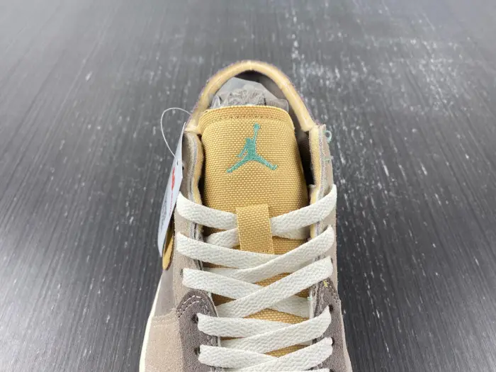 AIR JORDAN 1 LOW SE CRAFT 'INSIDE OUT - TAUPE HAZE' 