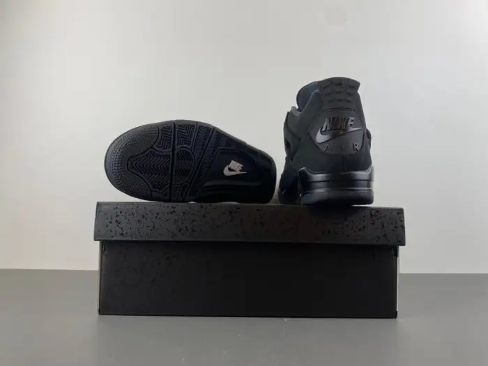 Air Jordan 4 