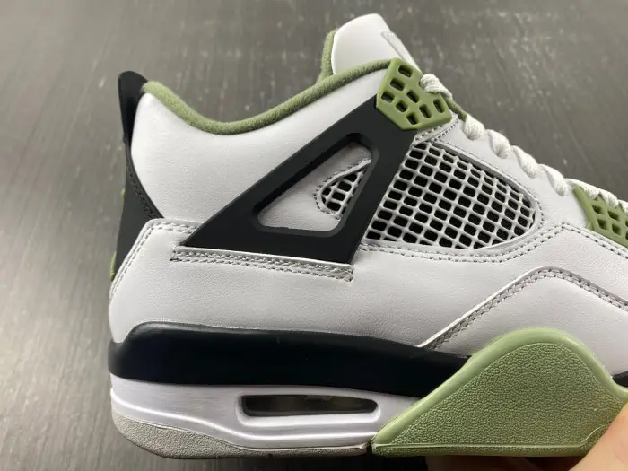 Air Jordan WMNS AIR JORDAN 4 RETRO 'SEAFOAM' 