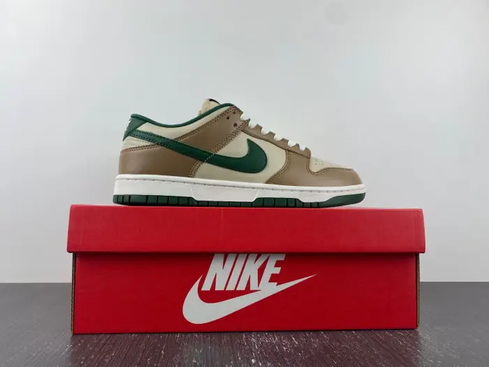 Nike DUNK LOW 'RATTAN CANYON GREEN' 