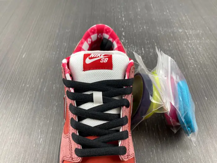 nike dunk low preM1vm sb 'red lobster' 