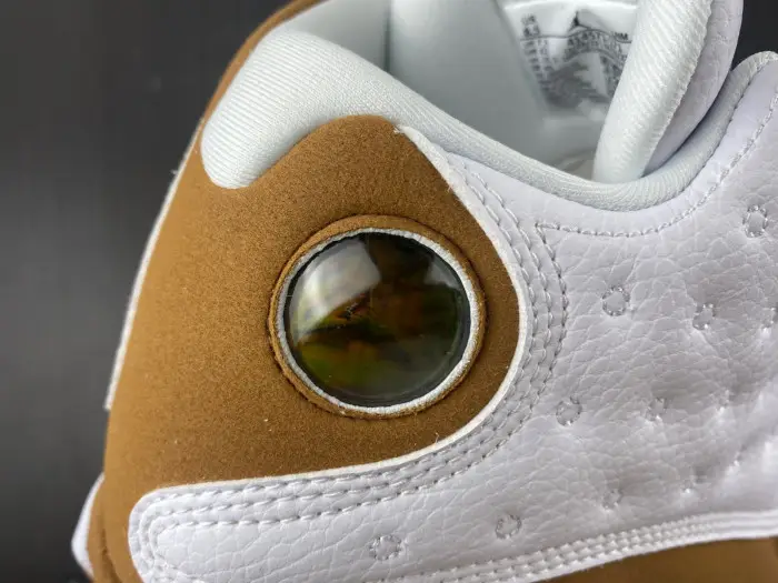 Air Jordan 13 