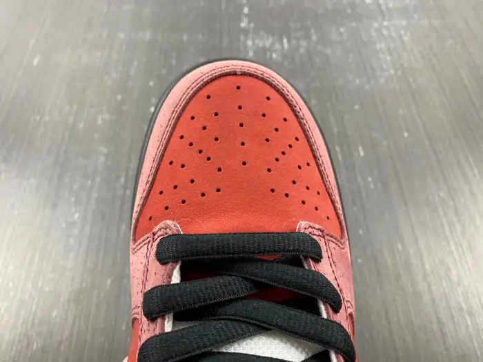 nike dunk low preM1vm sb 'red lobster' 