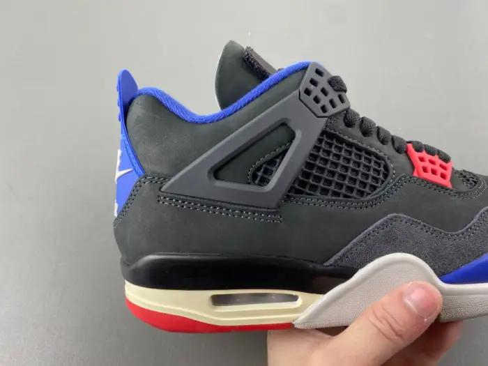 Air Jordan 4 