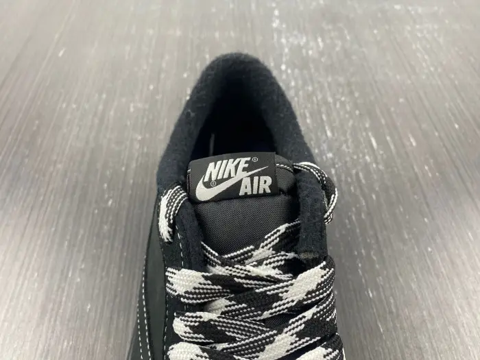 Travis Scott x Air Jordan 1 Low OG 