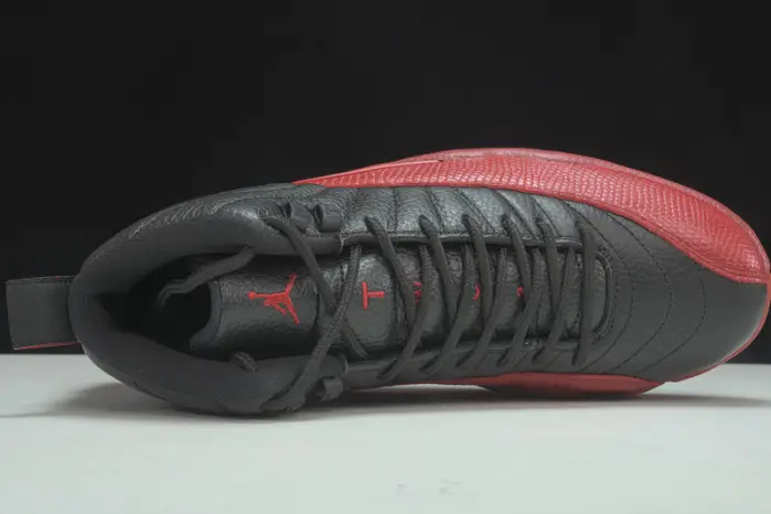 AIR JORDAN 12 