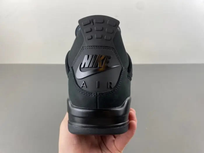 Air Jordan 4 