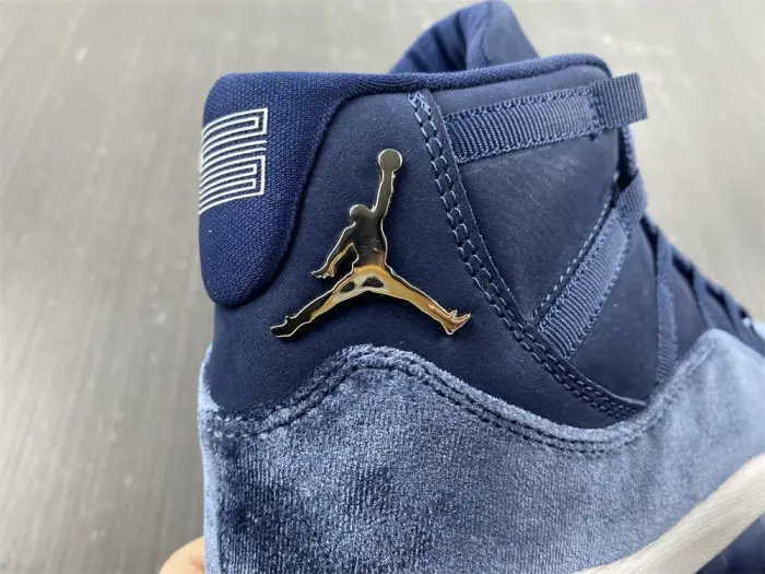 Air Jordan 11 WMNS 