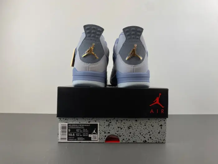 Air Jordan 4 UNC Tar Heels PE 