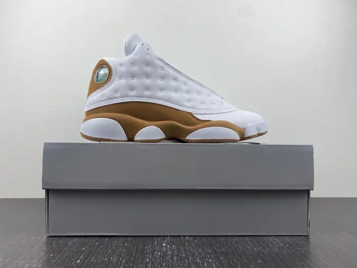Air Jordan 13 
