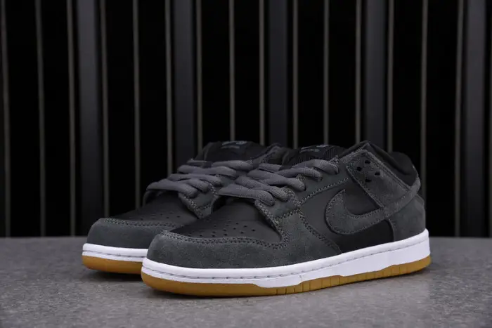 Nike SB Dunk Low Dark Grey Black Gum 