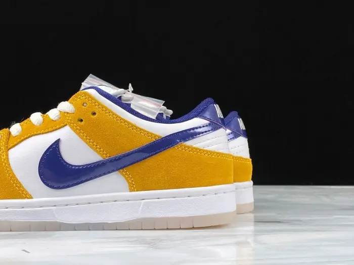 Nike SB Dunk Low Laser Orange 