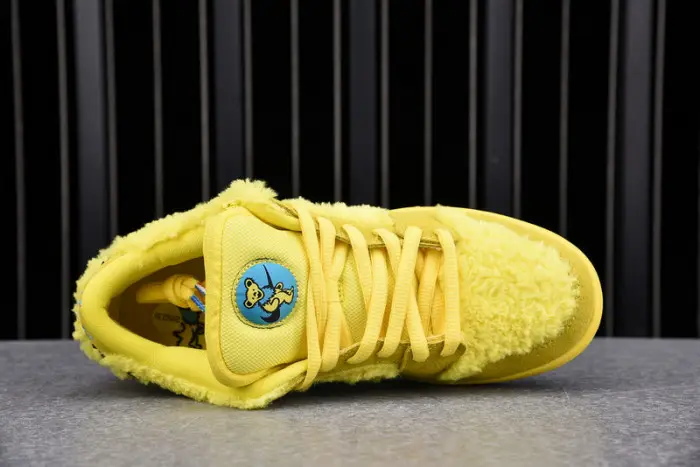 Grateful Dead x Dunk Low SB 'Yellow Bear' - Nike 