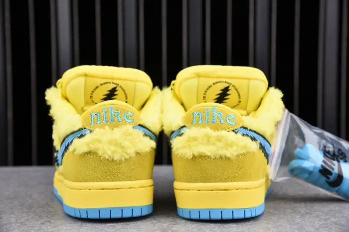 Grateful Dead x Dunk Low SB 'Yellow Bear' - Nike 