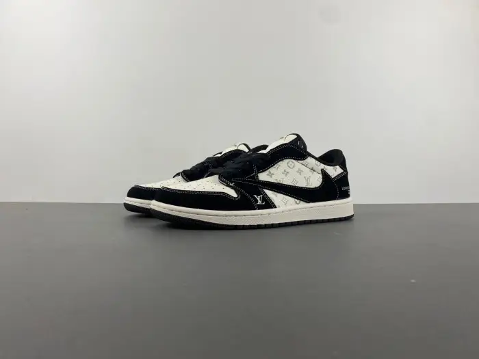 Travis Scott x Air Jordan LV 
