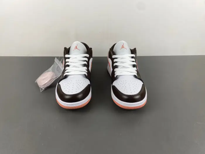 Air Jordan 1 Low 