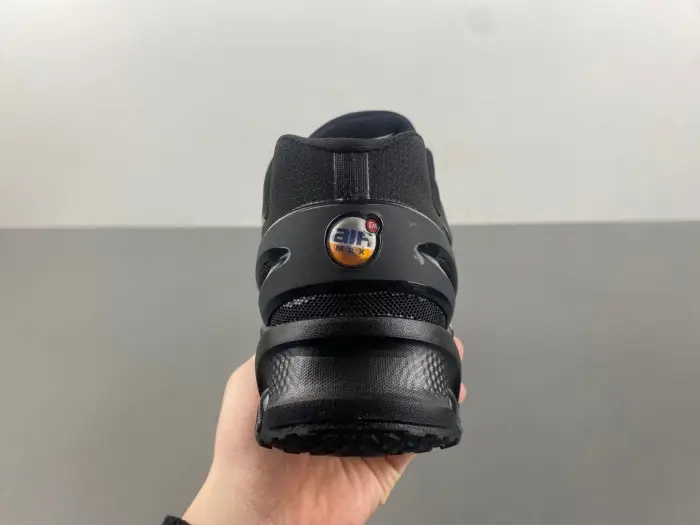 Nike Air Max DN 8 