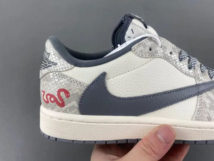 Travis Scott x Fragment Design x Jordan Air Jordan 1 Low OG SP 