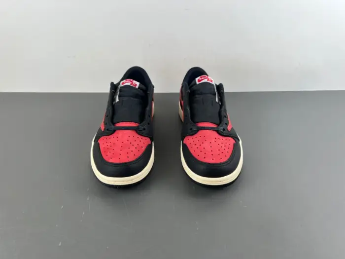 Travis Scott x Air Jordan 1 Low 