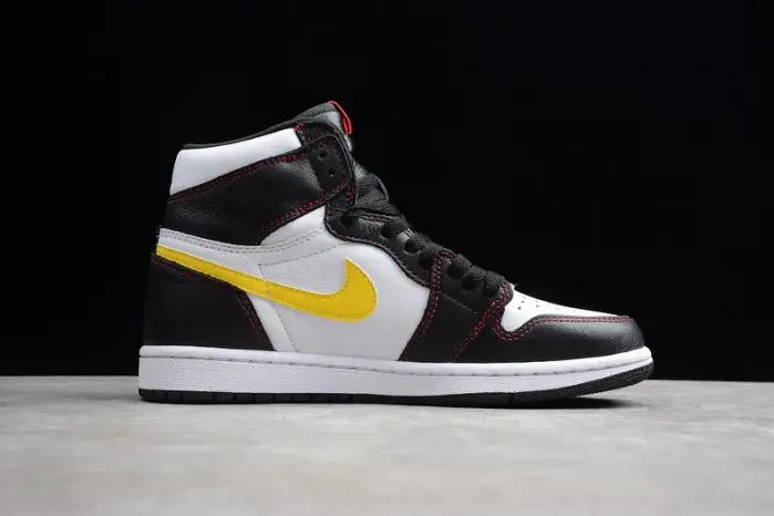 Air Jordan 1 High OG Defiant 