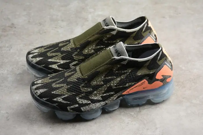 Acronym Nike Mens Air VaporMax Moc 2 Dark Stucco 