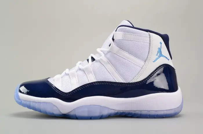 AIR JORDAN 11 RETRO BG "WIN LIKE '82" university blue  AADF552