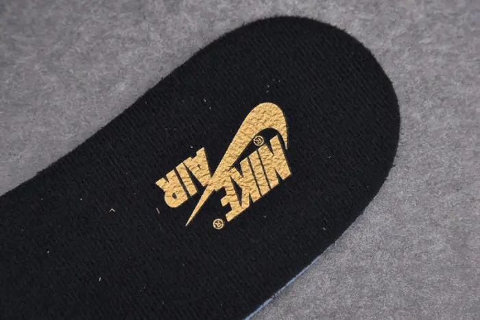 Jordan 1 Retro High Black Metallic Gold (2020) 