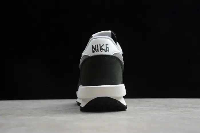 Nike LD Waffle Sacai Black Anthracite 
