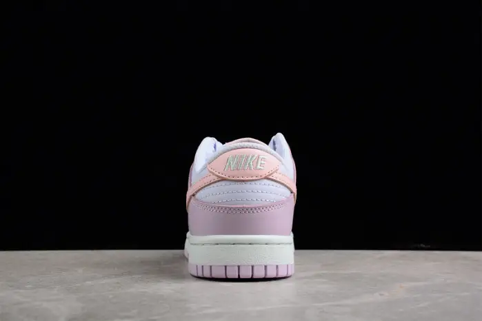 NIKE DUNK LOW '' Easter '' 