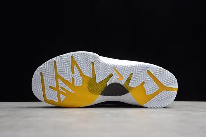 Nike Kobe 4 Protro Undefeated Los Angeles Lakers 
