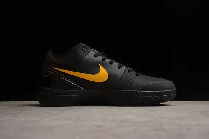 NIKE KOBE 4 PROTRO 