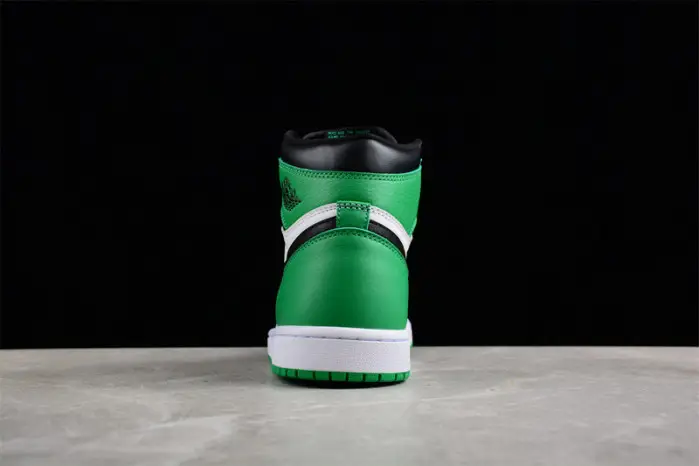 AIR JORDAN 1 RETRO HIGH OG 'LUCKY GREEN' 