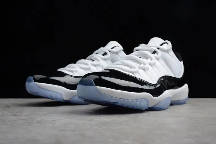 AIR JORDAN 11 RETRO LOW "CONCORD" BLACK  WHITE mens 