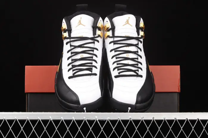 Air Jordan 12 Royalty Taxi 