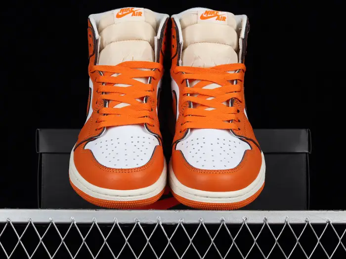 Air Jordan 1 High "Starfish" 