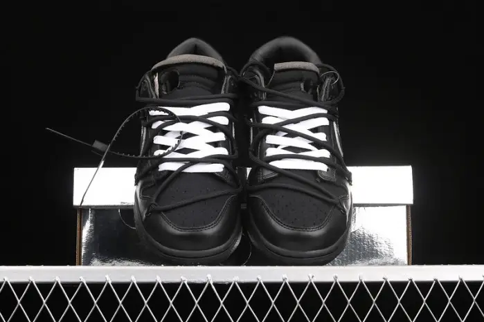 Nike Dunk Low Off-White Lot 50 