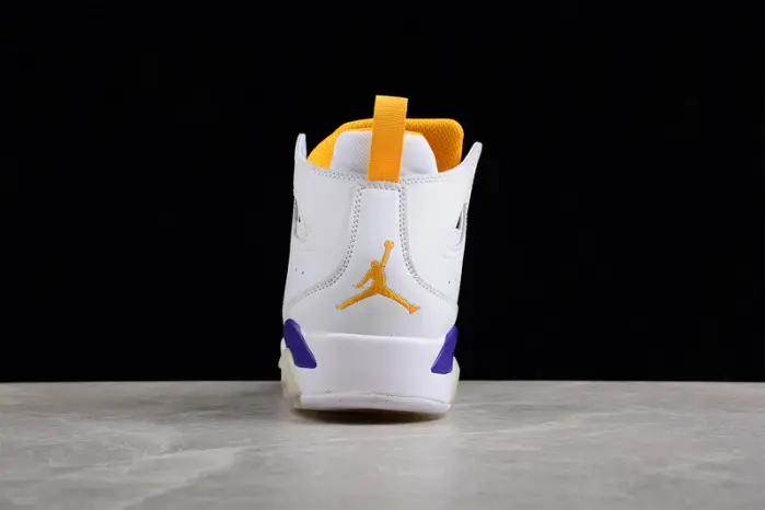 AIR JORDAN FLIGHT CLUB 91 LAKERS 