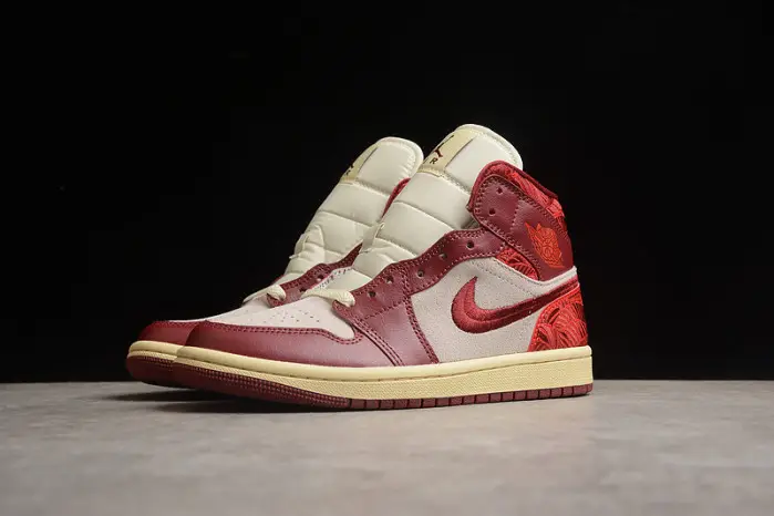 Air Jordan 1 Mid SE Tiki Leaf Team Red 